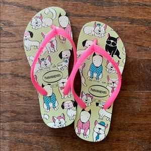 Havaianas, hot pink girls flip flops, USA 11/12c